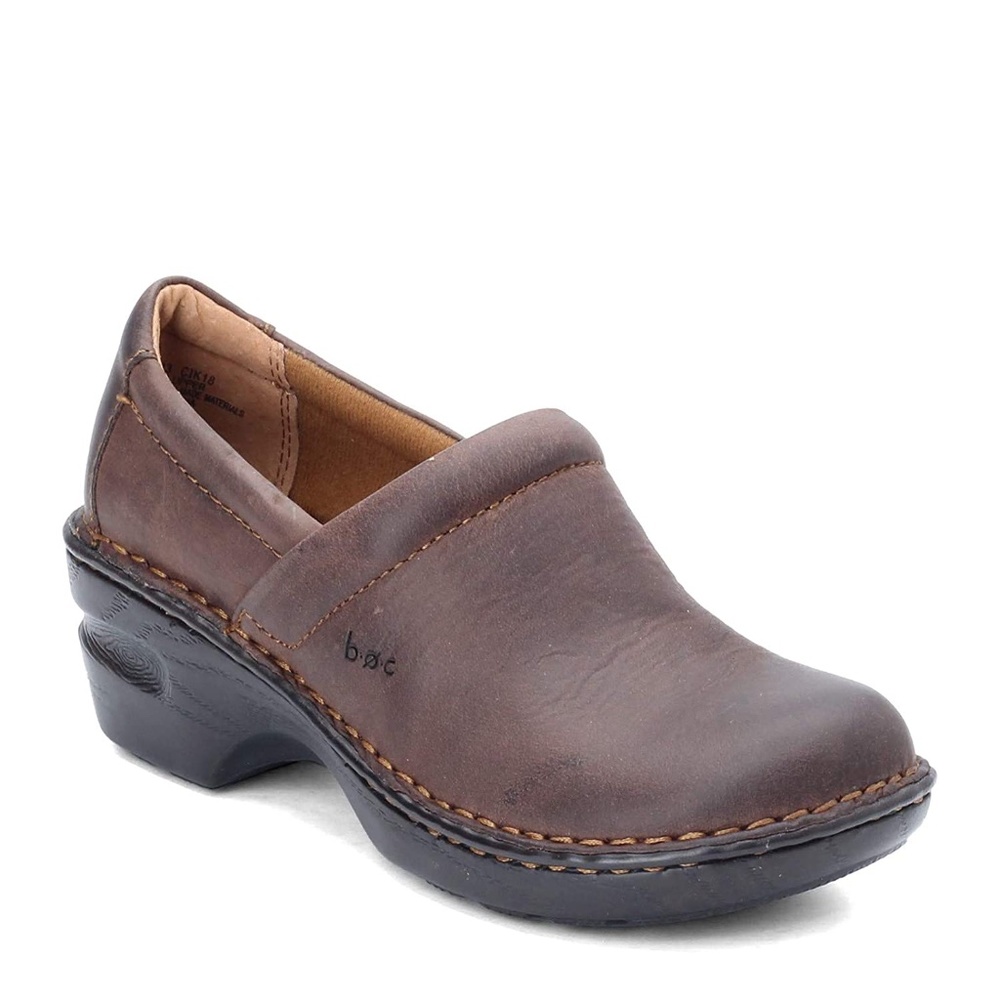 b.o.c by BORN Peggy Clog in Brown size 6